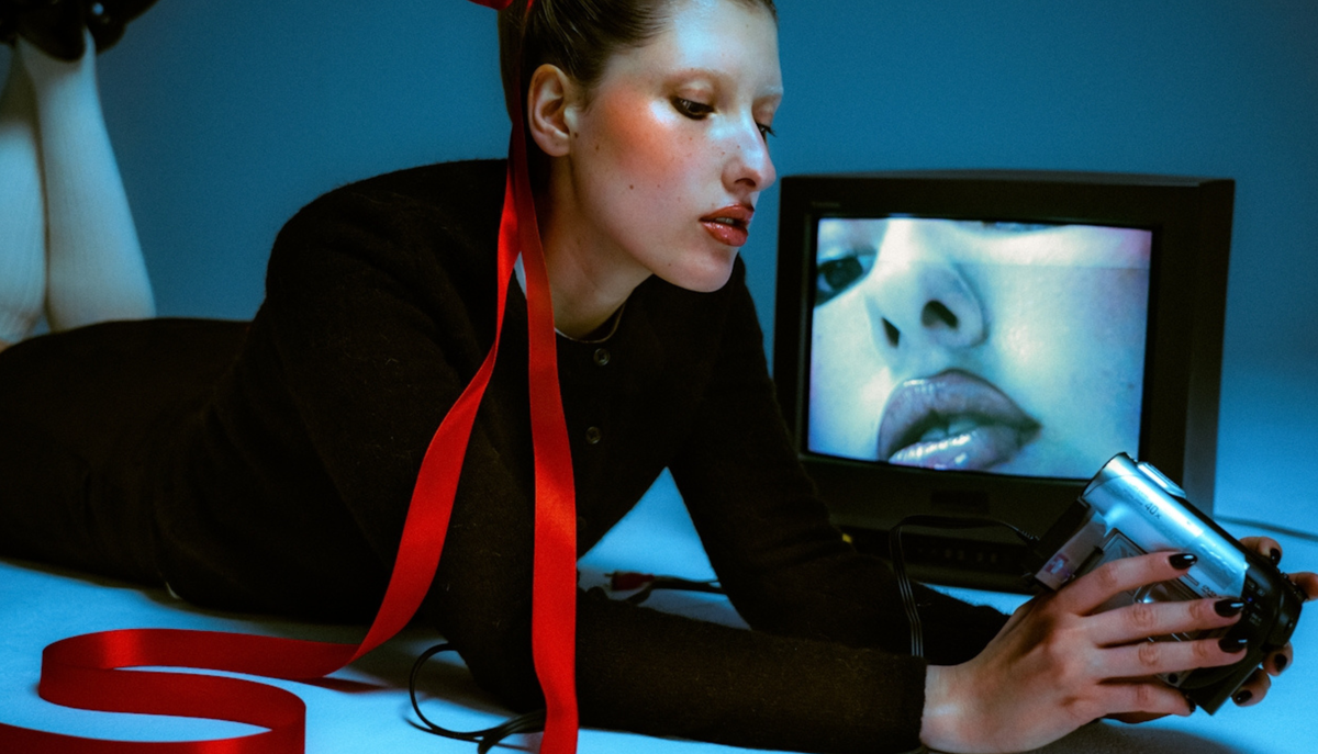 Digital Detox December: Why Your Brain Needs Boredom Before the New Year