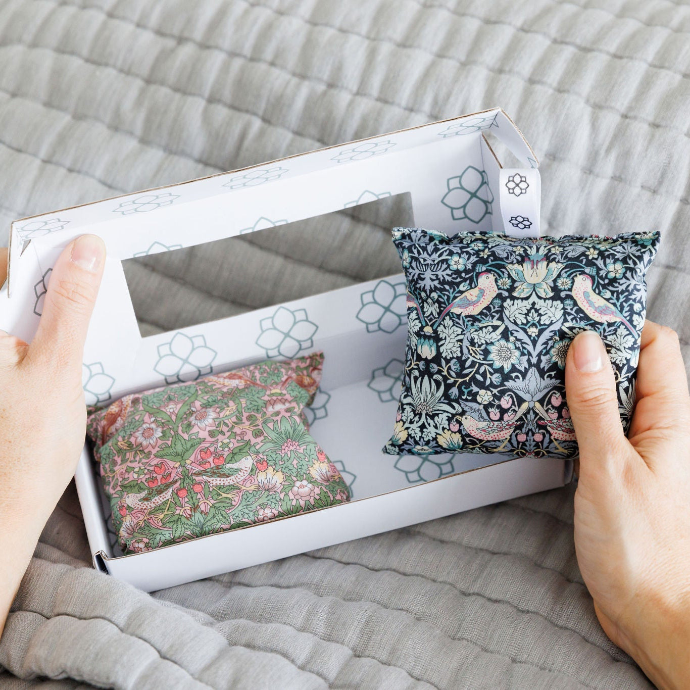 Lavender Sachet Duo - Strawberry Thief